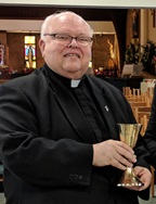 Fr Dennis Fronckowiak.jpg